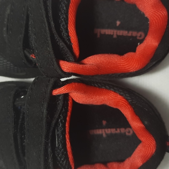 Nearly new baby shoes size 4 - Picture 4 of 5